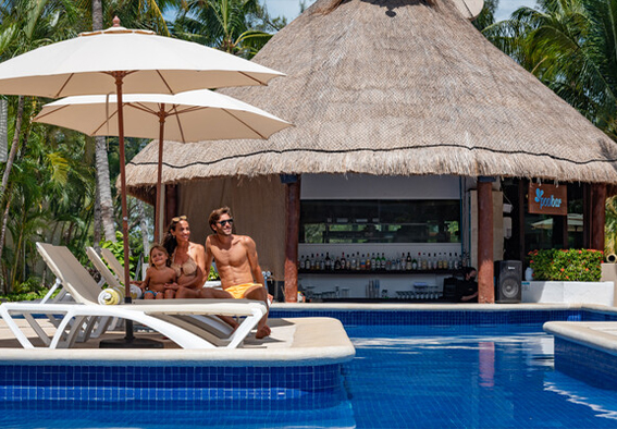 share-laguna-suites-pool2